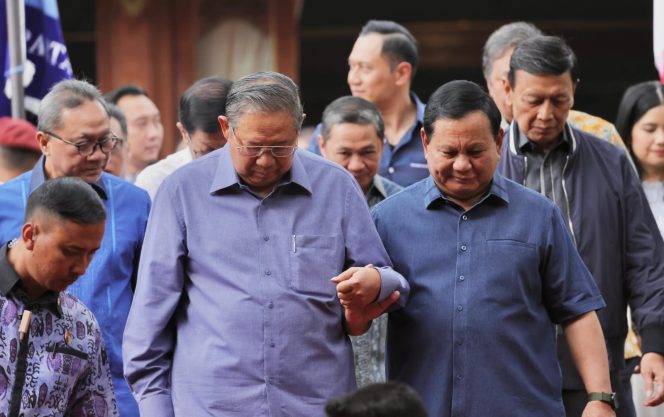 
 Ketua Majelis Tinggi Partai Demokrat (MTP) Susilo Bambang Yudhoyono (SBY) saat bersama Capres Prabowo Subianto. (Dok.Istimewa) 