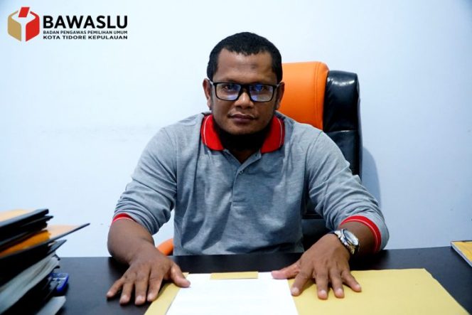 
 Anggota Bawaslu Kota Tidore Kepulauan Koordinator Divisi Penanganan Pelanggaran dan Penyelesaian Sengketa, Isman M. Natsir, SH. (Dok.Bawaslu Tikep) 